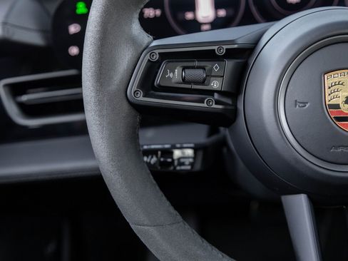 Used 2023 Porsche Taycan GTS image 15