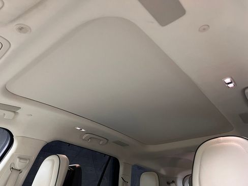 Used 2020 Lincoln Aviator Black Label AWD/4WD image 6
