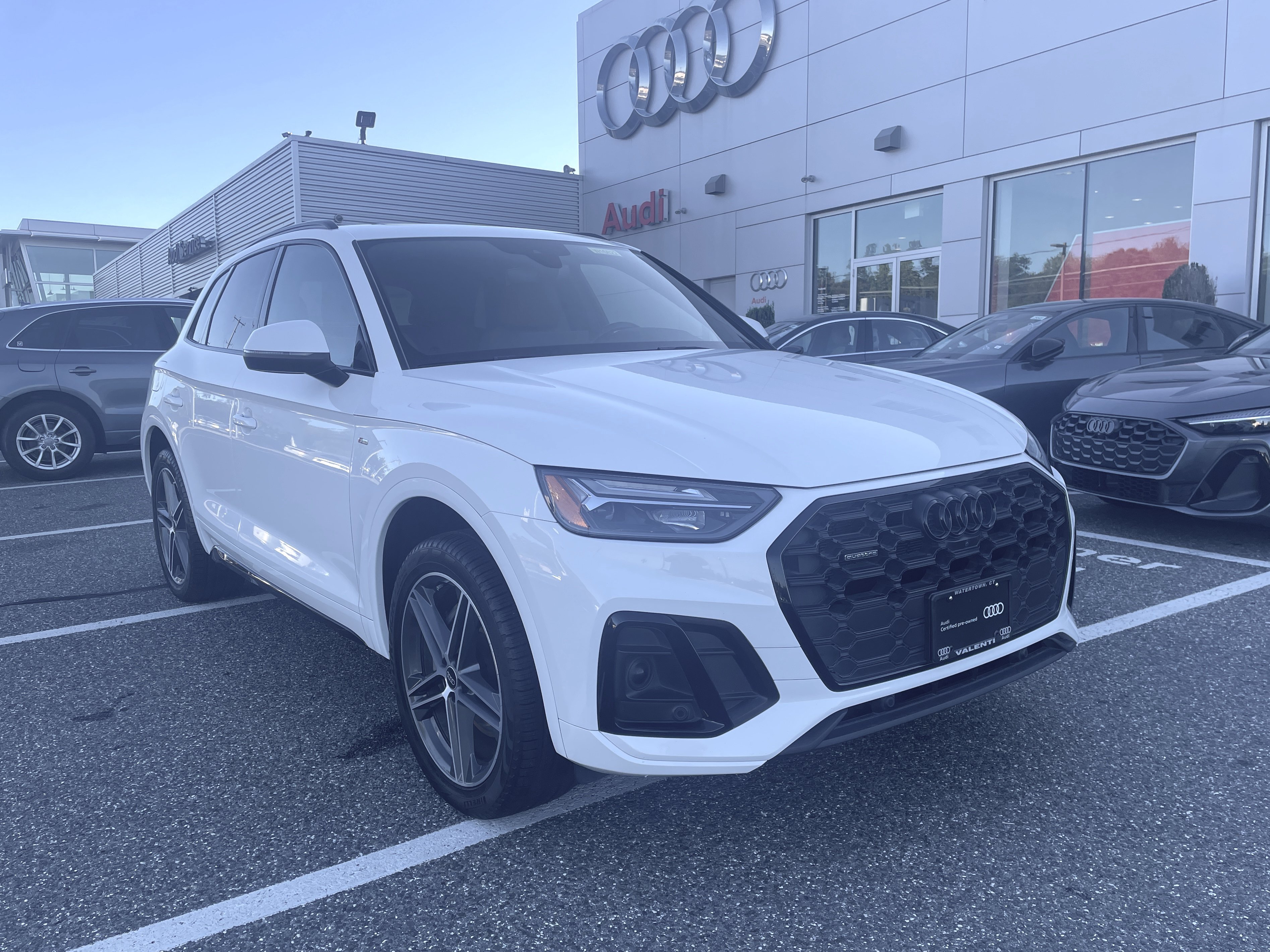 Certified 2023 Audi Q5 e Premium Plus w/ Premium Plus Package AWD/4WD image 1