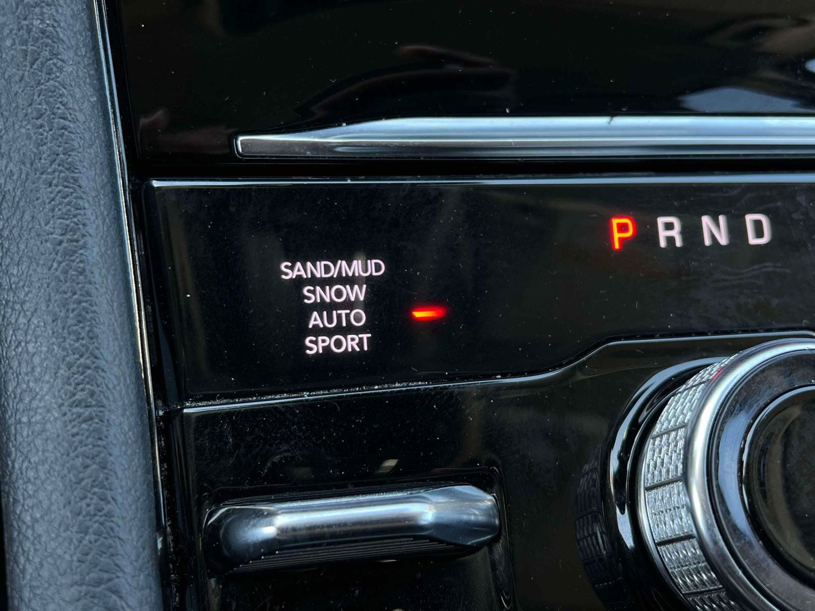 Used 2023 Jeep Grand Cherokee Limited AWD/4WD image 12
