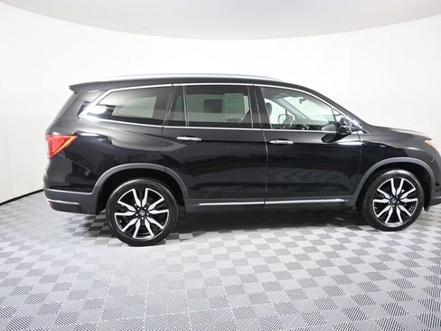 Used 2021 Honda Pilot Touring image 7