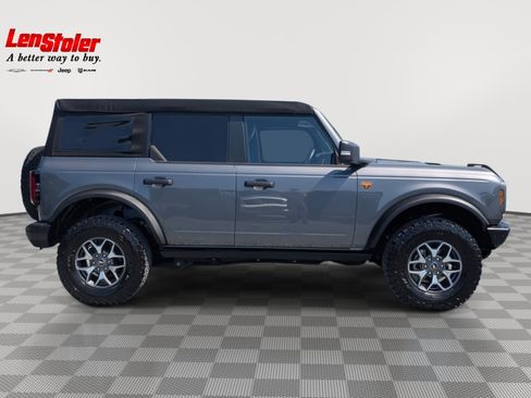 Used 2024 Ford Bronco Badlands image 6
