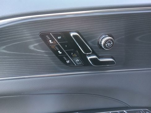 New 2026 Cadillac Lyriq V image 9