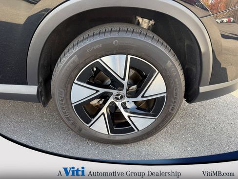 Used 2024 Mercedes-Benz GLC 300 4MATIC image 13