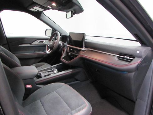 New 2026 Ford Explorer ST AWD/4WD image 18