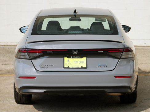 Used 2023 Honda Accord Sport image 47