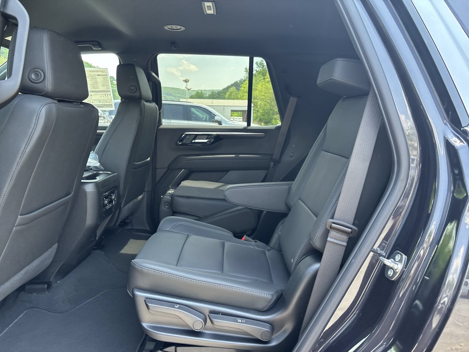 New 2026 Chevrolet Tahoe LT w/ Comfort Package AWD/4WD image 24