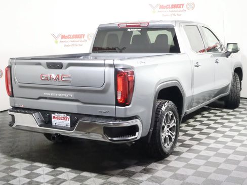 Used 2025 GMC Sierra 1500 SLT AWD/4WD image 5