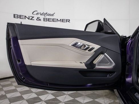 Used 2023 BMW Z4 M40i w/ Premium Package image 14