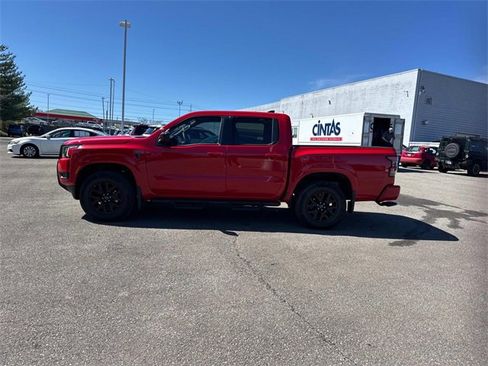 Used 2026 Nissan Frontier SV w/ All-Weather Content Package image 8