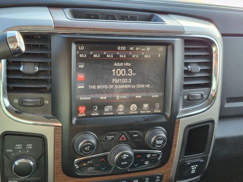 Used 2016 RAM 2500 Laramie w/ Convenience Group AWD/4WD image 23