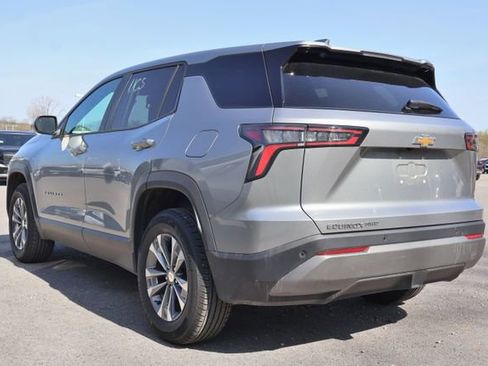 Used 2026 Chevrolet Equinox LT AWD/4WD image 6