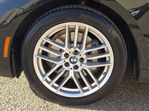 Used 2024 BMW 530i xDrive 530i xDrive w/ Premium Package image 11