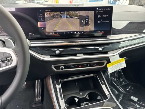 New 2026 BMW X5 xDrive40i w/ M Sport Package image 27