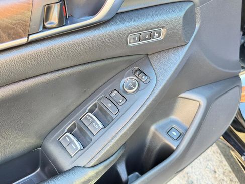 Used 2018 Honda Accord EX-L image 17