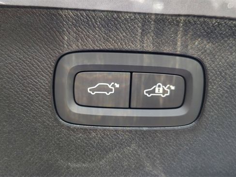 New 2026 Volvo XC90 B6 Plus image 33