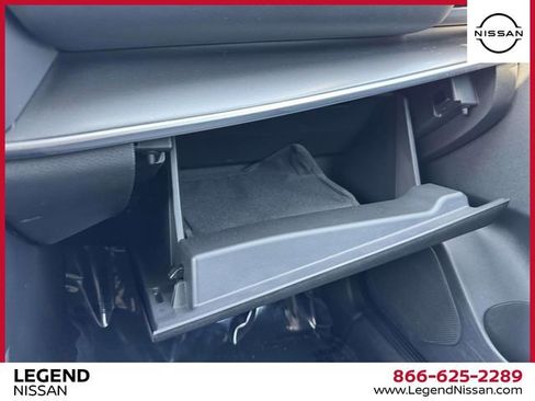 Used 2024 Nissan Rogue SV AWD/4WD image 34