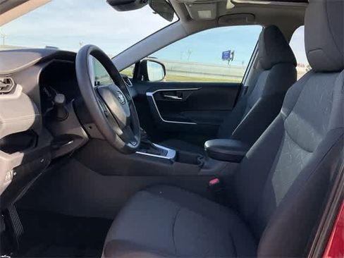 Used 2025 Toyota RAV4 XLE image 13