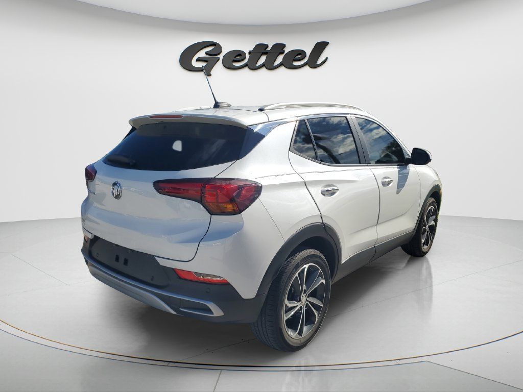 Used 2021 Buick Encore GX Select w/ Advanced Technology Package FWD image 3
