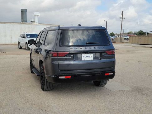 Used 2024 Jeep Wagoneer Series II AWD/4WD image 6