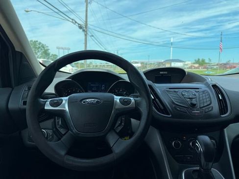 Used 2013 Ford Escape SE FWD image 9