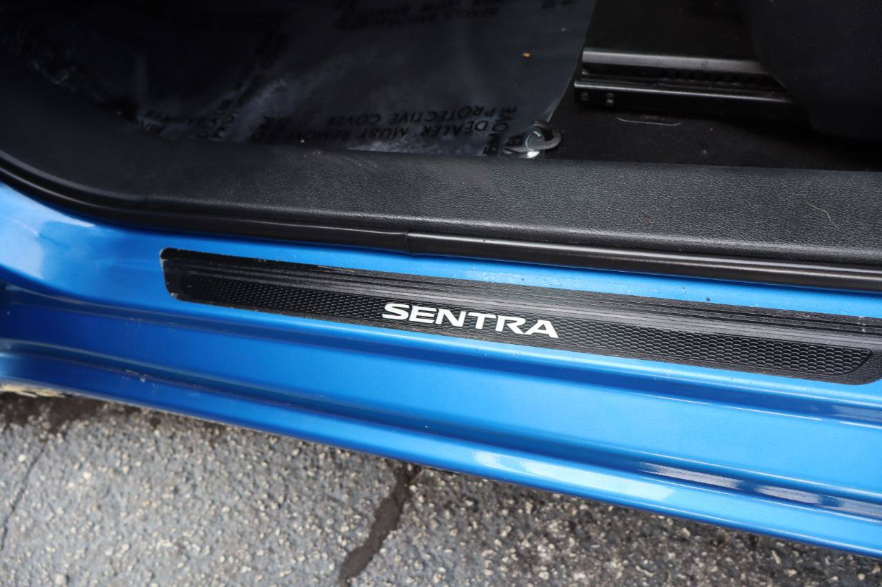 Used 2022 Nissan Sentra SR w/ Electronics Package FWD image 36