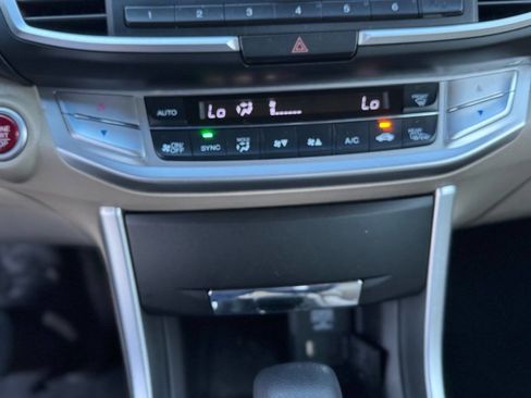 Used 2013 Honda Accord EX image 17