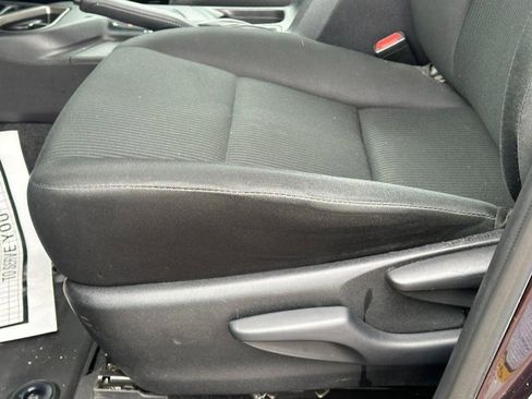 Used 2017 Toyota RAV4 LE image 17