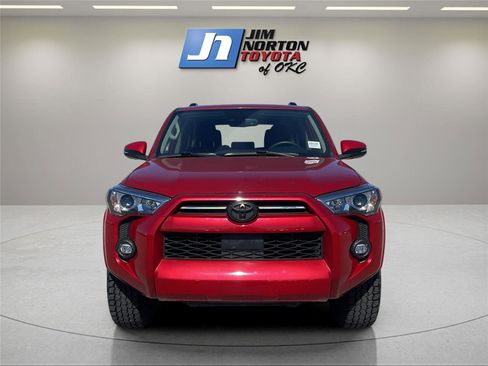 Used 2022 Toyota 4Runner SR5 Premium w/ Moonroof Package image 2
