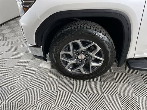 Used 2025 GMC Sierra 1500 SLT w/ SLT Premium Plus Package image 33