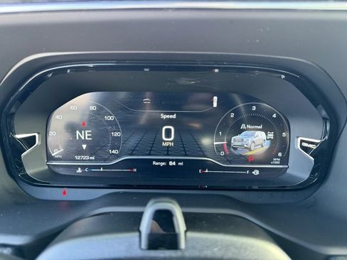 Used 2024 GMC Yukon XL Denali w/ Denali Reserve Package image 23