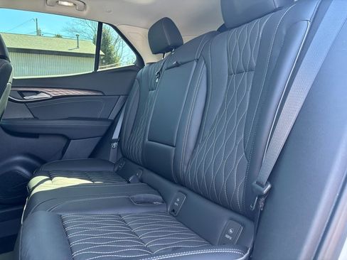 Used 2022 Buick Envision Avenir w/ Technology Package II AWD/4WD image 31