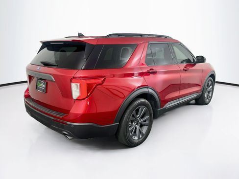 Used 2022 Ford Explorer XLT w/ Equipment Group 202A RWD image 9