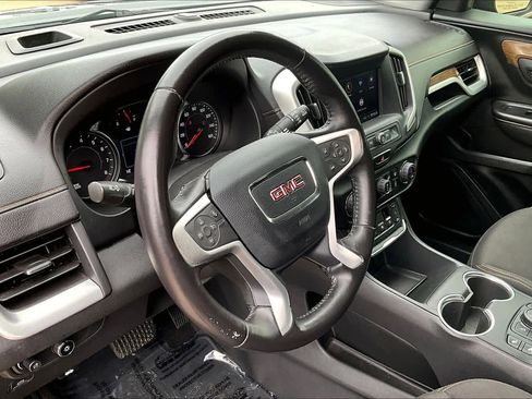 Used 2020 GMC Terrain SLE w/ Driver Convenience Package FWD image 17