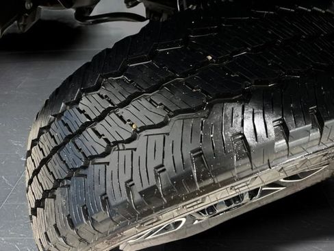 Used 2025 Ford F350 Platinum image 43