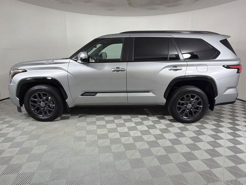 Used 2024 Toyota Sequoia Platinum image 2