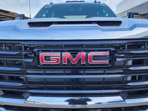 New 2026 GMC Sierra 3500 Pro w/ Convenience Package image 9