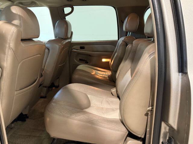 Used 2003 GMC Yukon XL Denali AWD/4WD image 13