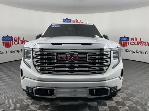 Used 2025 GMC Sierra 1500 Denali w/ Denali Reserve Package AWD/4WD image 8