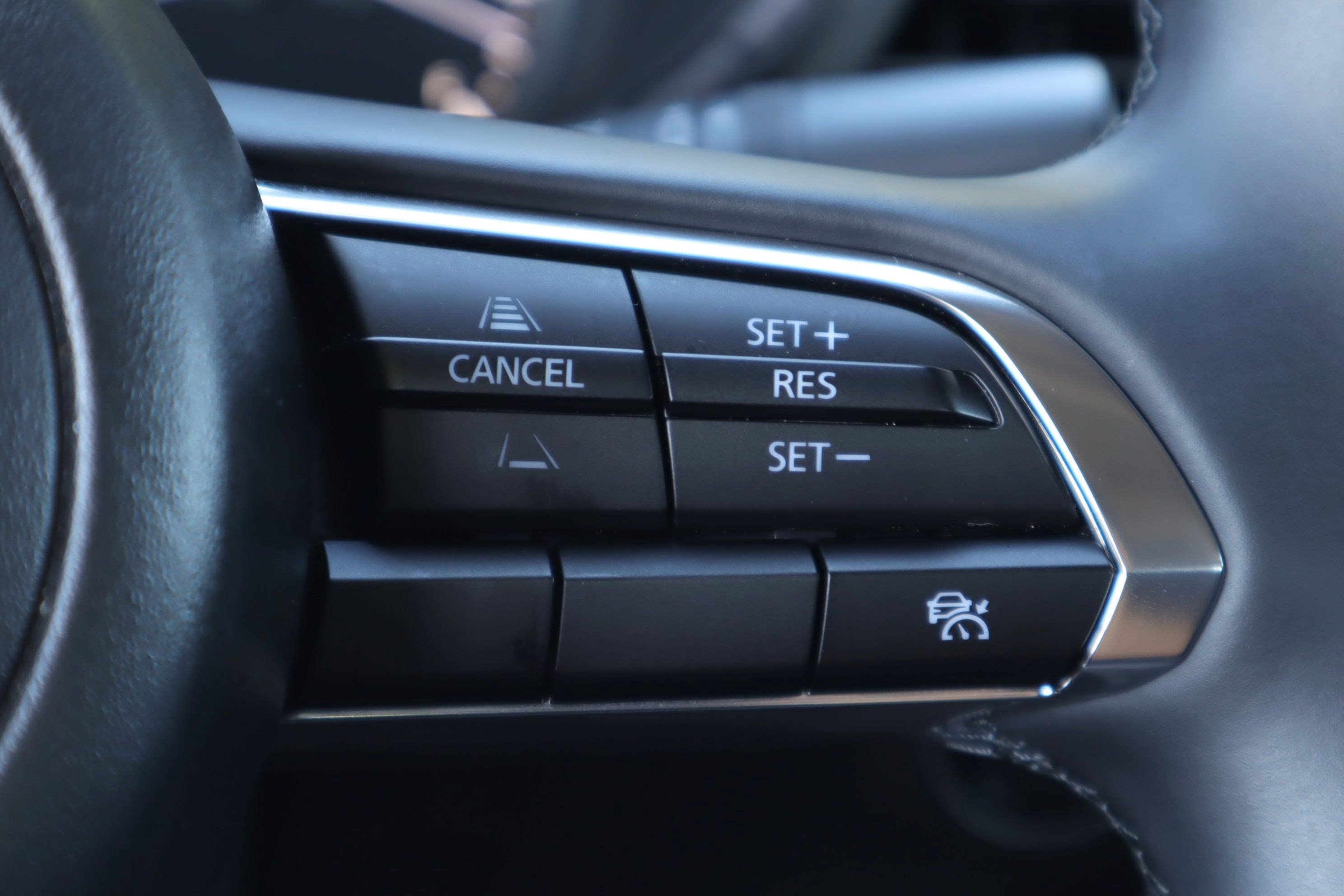 Certified 2025 MAZDA MAZDA3 s FWD image 18
