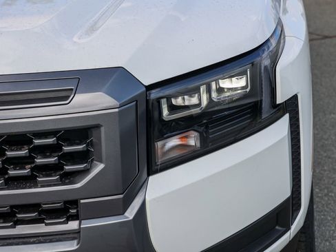 New 2026 Nissan Frontier SV RWD image 10