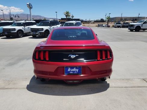 Used 2017 Ford Mustang Coupe RWD image 6