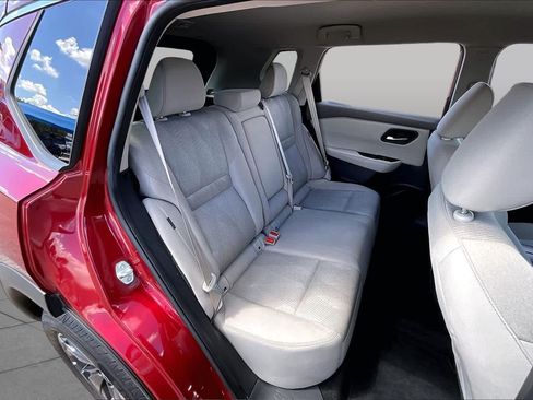 Used 2025 Nissan Rogue SV FWD image 18