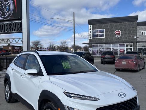 Used 2023 Hyundai Kona SEL w/ Cargo Package image 1