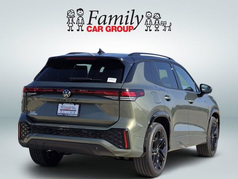 New 2026 Volkswagen Tiguan SE R-Line FWD image 4