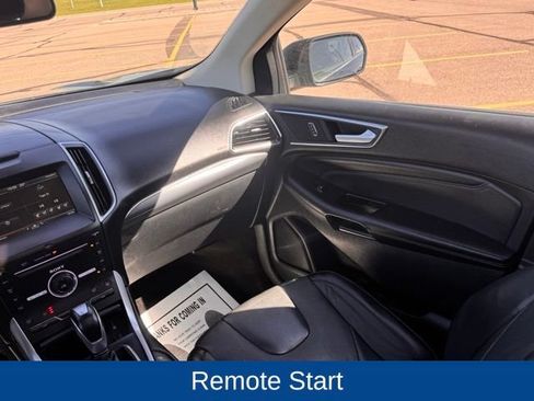 Used 2015 Ford Edge Titanium w/ Equipment Group 302A AWD/4WD image 16