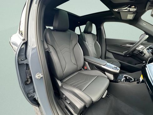 New 2026 BMW X2 xDrive28i w/ Technology Package AWD/4WD image 18