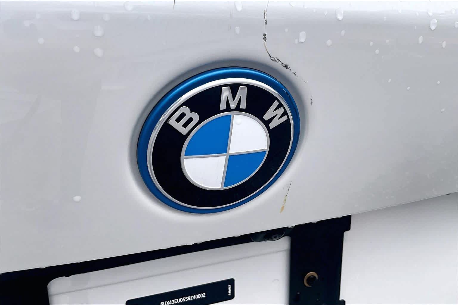 Used 2025 BMW X5 xDrive50e w/ Executive Package AWD/4WD image 31
