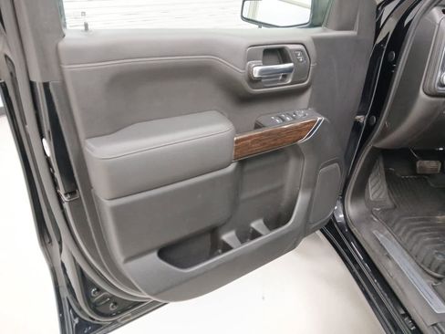 Used 2020 GMC Sierra 1500 SLE w/ SLE Value Package image 8