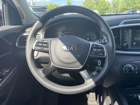 Used 2020 Kia Sorento FWD V6 image 14